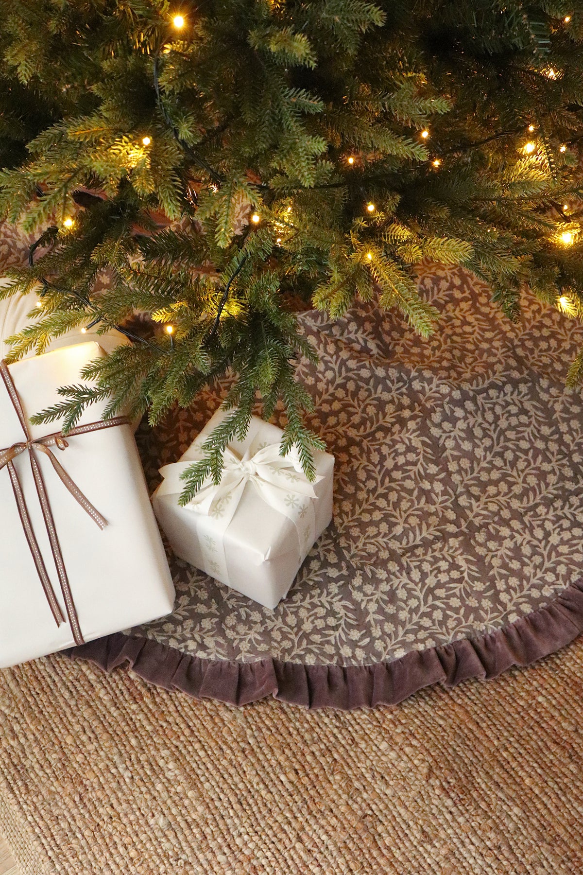 Wildvine Velvet Ruffle Tree Skirt
