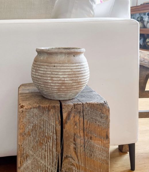Lazio Rustic Vintage-Style Terracotta Pot with Aged Look