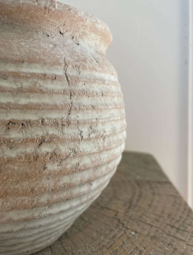 Lazio Rustic Vintage-Style Terracotta Pot with Aged Look