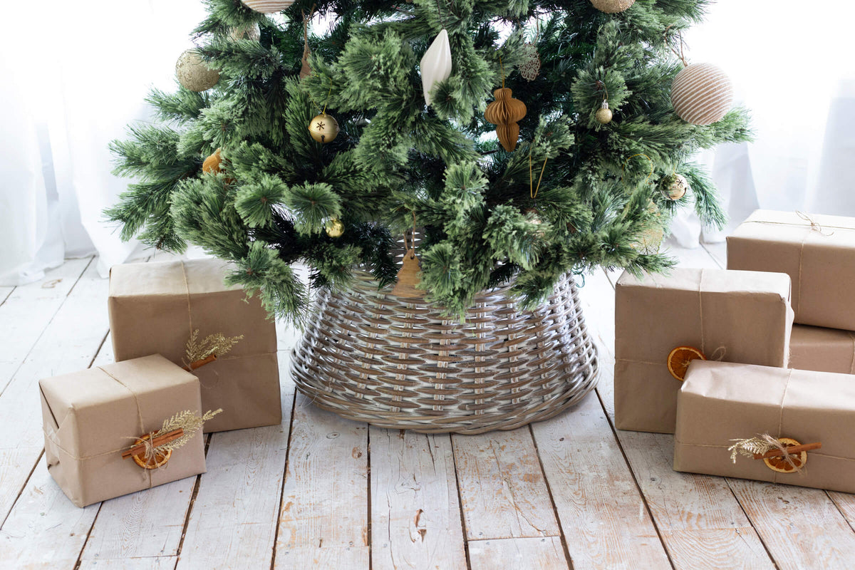 Whitewash rattan tree skirt