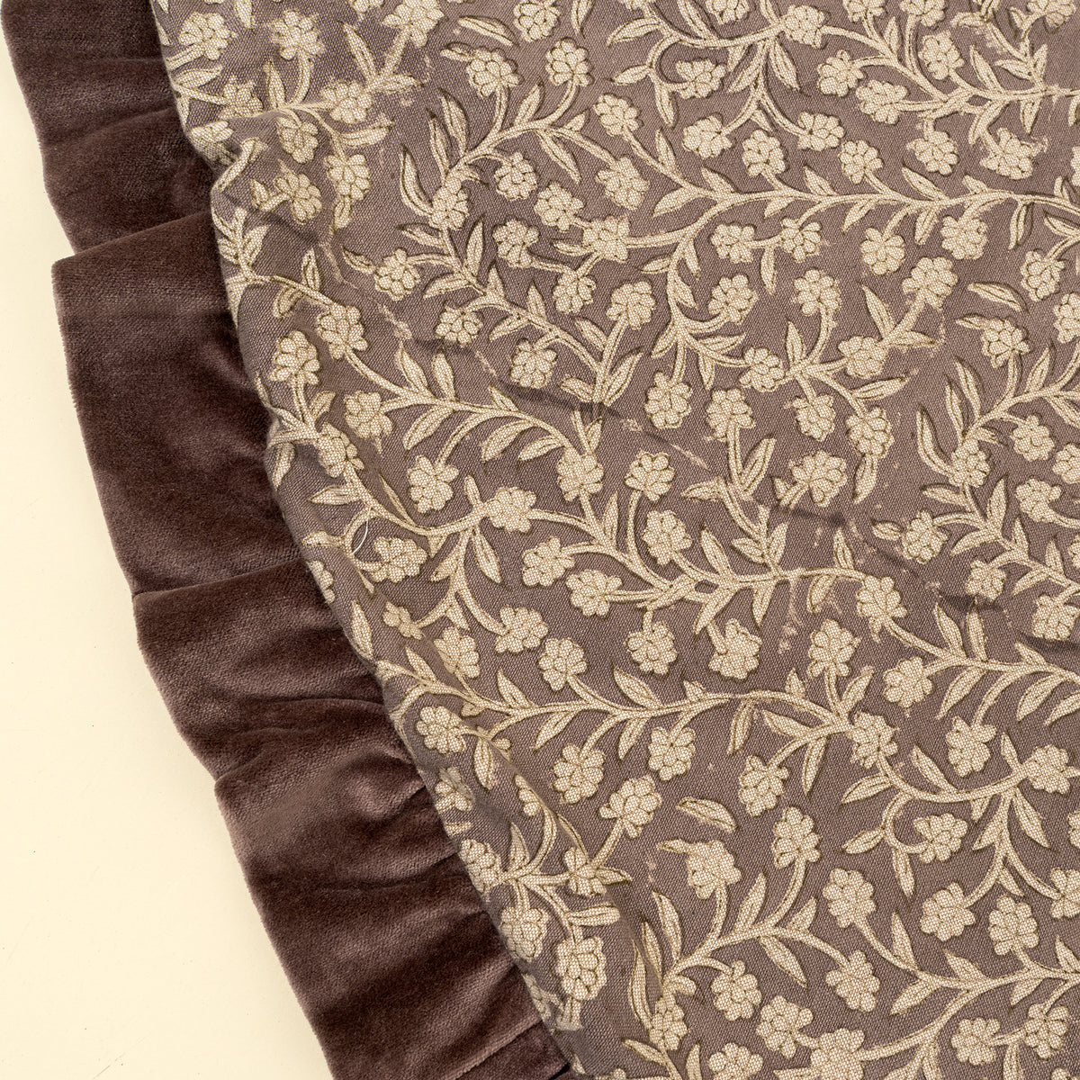 Wildvine Velvet Ruffle Tree Skirt