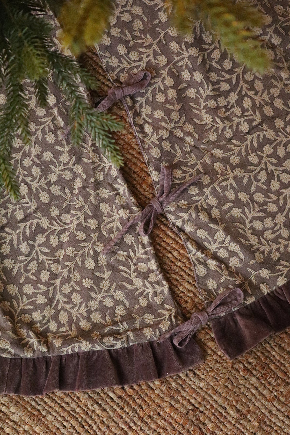 Wildvine Velvet Ruffle Tree Skirt