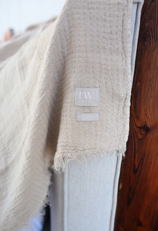 Hampton Linen Throw - Almond