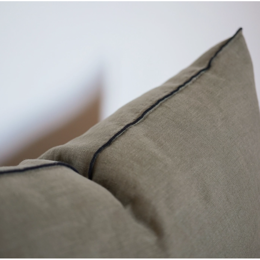 Lumbar Edged Linen Pillow Cover - Moss