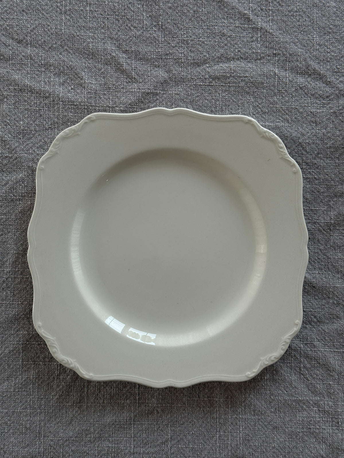 Set of 5 J&G Meaking Dessert Plates